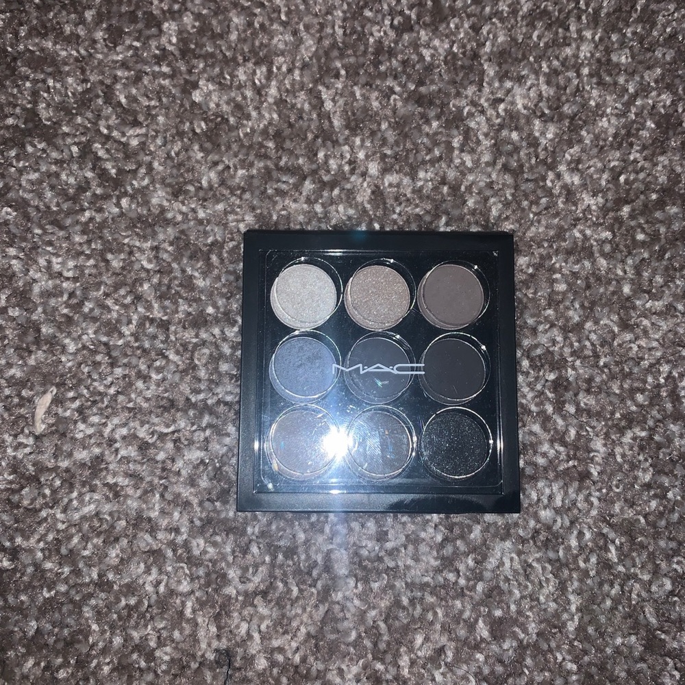 MAC Navyx9